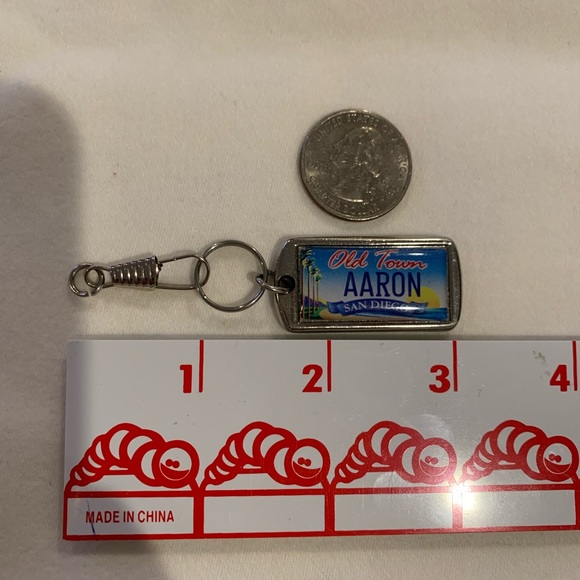 “Aaron” Souvenir San Diego Key Chain - Picture 3 of 3